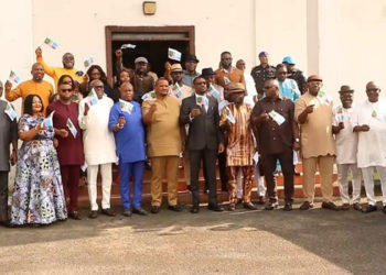 27 Rivers lawmakers Defect from PDP to APC