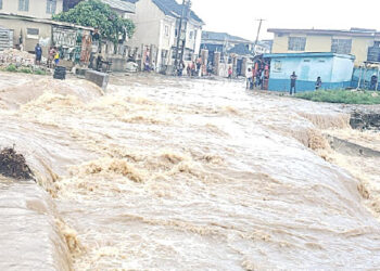 Residents stranded as flood washes away Oyo bridge