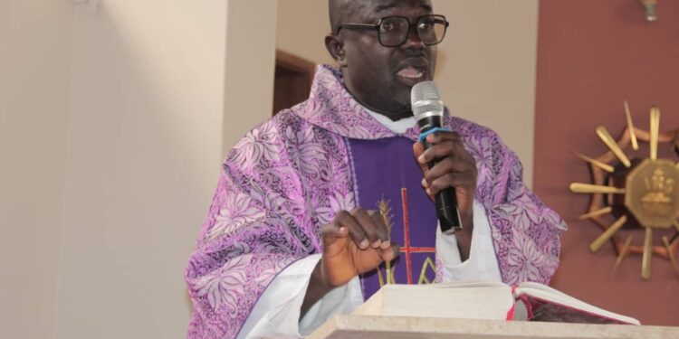 Fr Ogunyemi charges Catholic women to go MAD