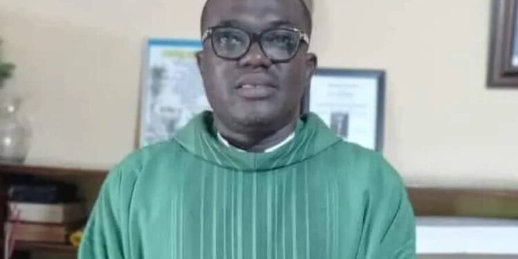 Fasting breaks bonds of weakness, says Fr Ogunyemi