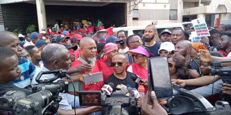 Minimum wage: Labour slashes demand to N500,000