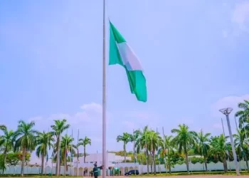 Army begins 3-day mourning for slain soldiers, orders flag to fly at half mast