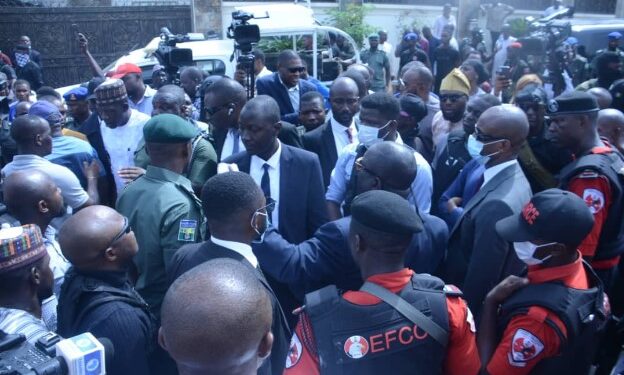 BREAKING: Police, others prevent EFCC from arresting Yahaya Bello