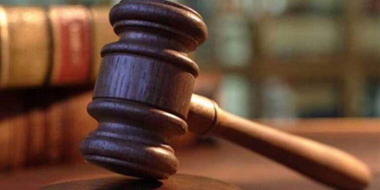 Court sentences police inspector to death for killing phone dealer
