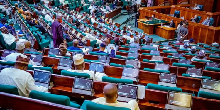 Reps attack NLC, TUC for circulating fake lawmakers’ pay