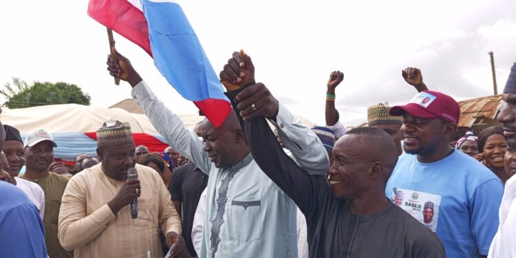 Scores defect from PDP, APGA, others to APC in Kaduna