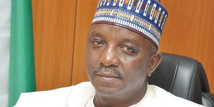 N33bn fraud: Court remands ex-power minister in prison