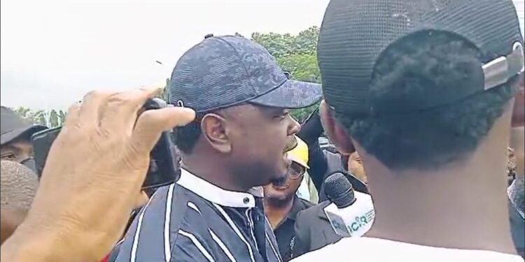 Protesters Drown Out Youth Minister at Eagles Square During #EndBadGovernanceInNigeria Rally