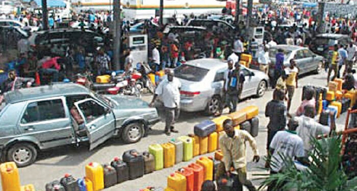 NNPCL May Halt Petrol Imports as Depot Prices Near N1,000/Litre Amidst National Protests