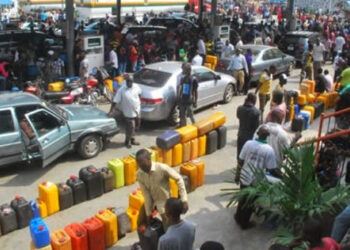 Fuel Scarcity Worsens as NNPCL Halts Sales to Independent Marketers Amid Price Surge