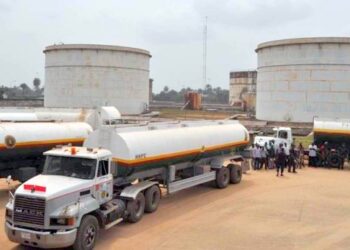 Naira-for-Crude Deal Kicks Off as Dangote Refinery Awaits Supply, Three Refineries Prepare for Petrol Production