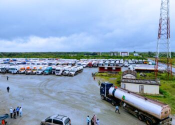 Dangote Refinery Clarifies Fuel Sales, Awaits NNPC Approval to Supply Independent Marketers