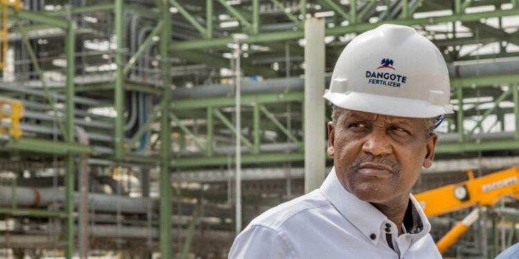 Dangote Refinery Reduces Petrol Price to N899.50 for Yuletide Relief