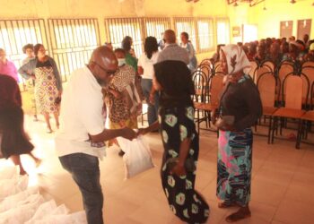 Marian Soup Kitchen Spreads Christmas Cheer to Over 500 Families