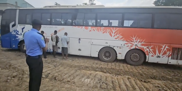 Police Foil Plot to Sell Stolen Luxury Vehicle, Arrest Five in Delta State