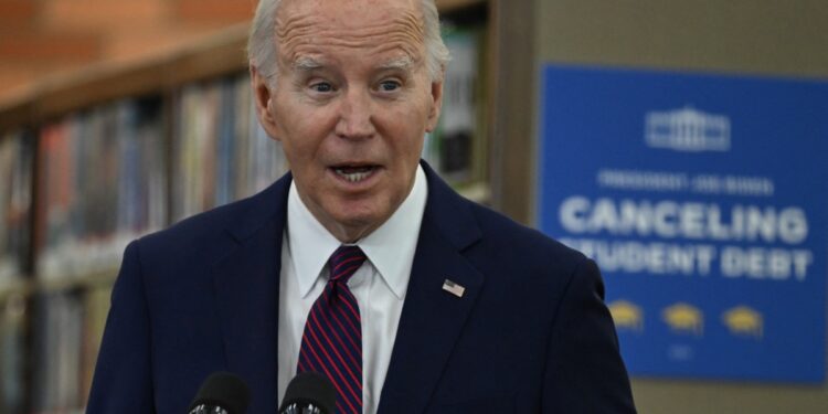 Biden Sets Clemency Record with 2,500 Commutations for Non-Violent Drug Offenders