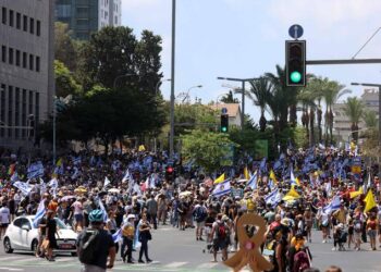 Israel pupils stage school strike over hostages, lack of peace deal