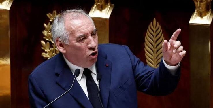 France in fresh political crisis after MPs oust prime minister