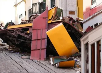 Three British nationals among 16 killed in Lisbon crash